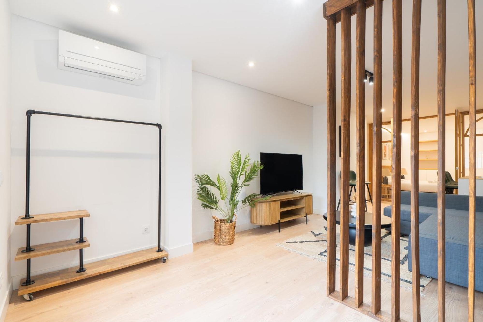 Apartamento De Lujo En Gran Via Apartment Madrid Bagian luar foto