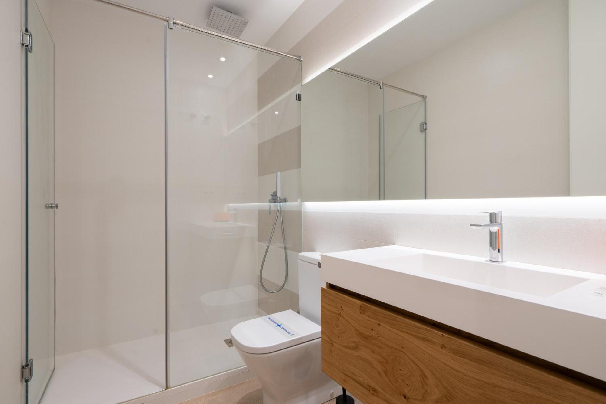 Apartamento De Lujo En Gran Via Apartment Madrid Bagian luar foto