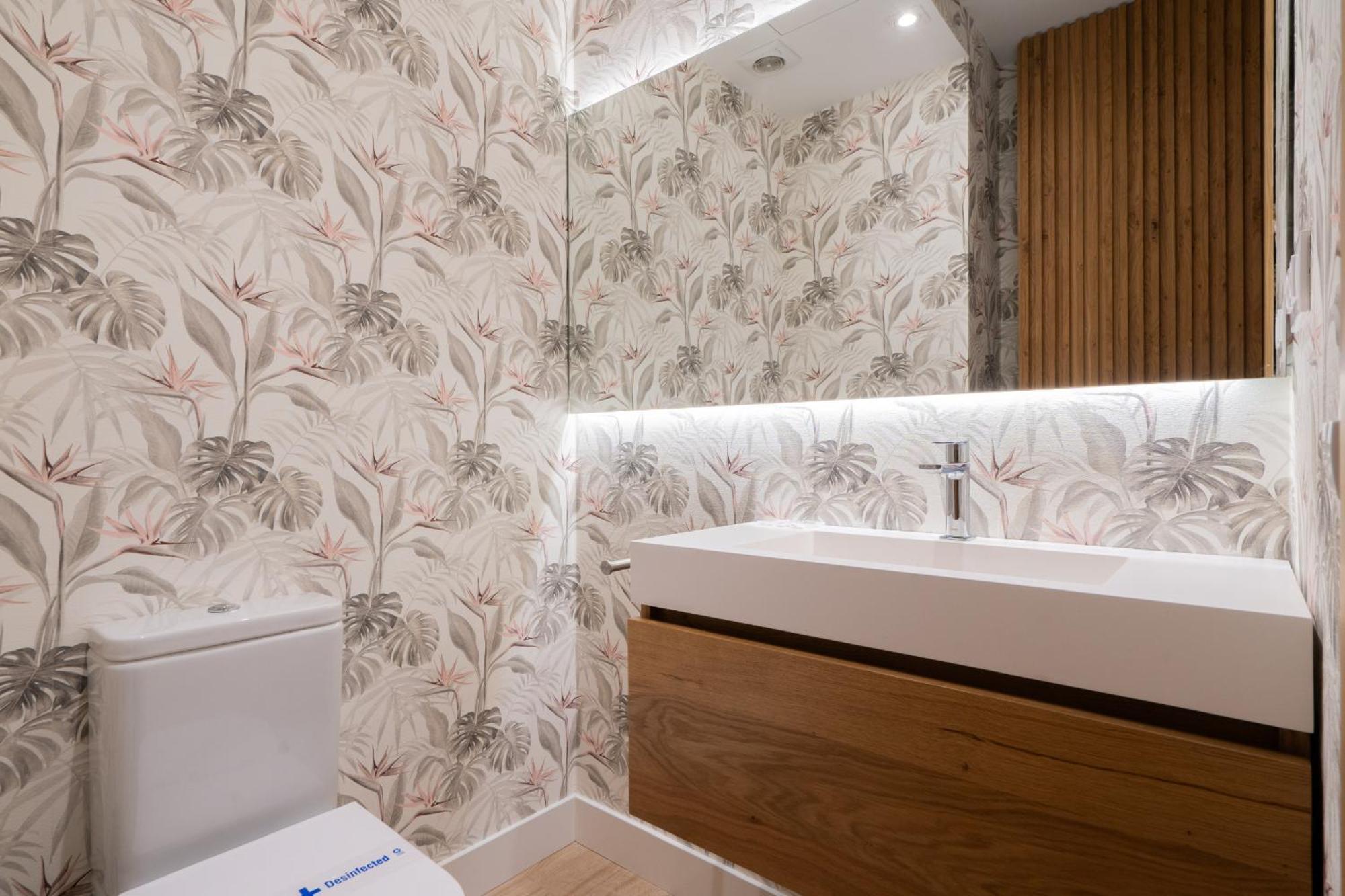 Apartamento De Lujo En Gran Via Apartment Madrid Bagian luar foto